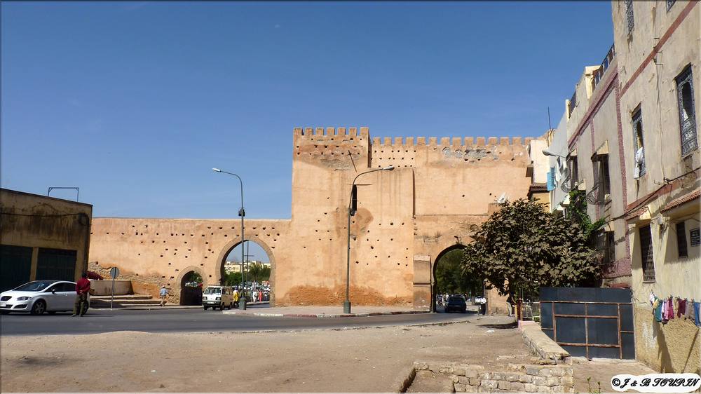 Mekns - porte de la ville